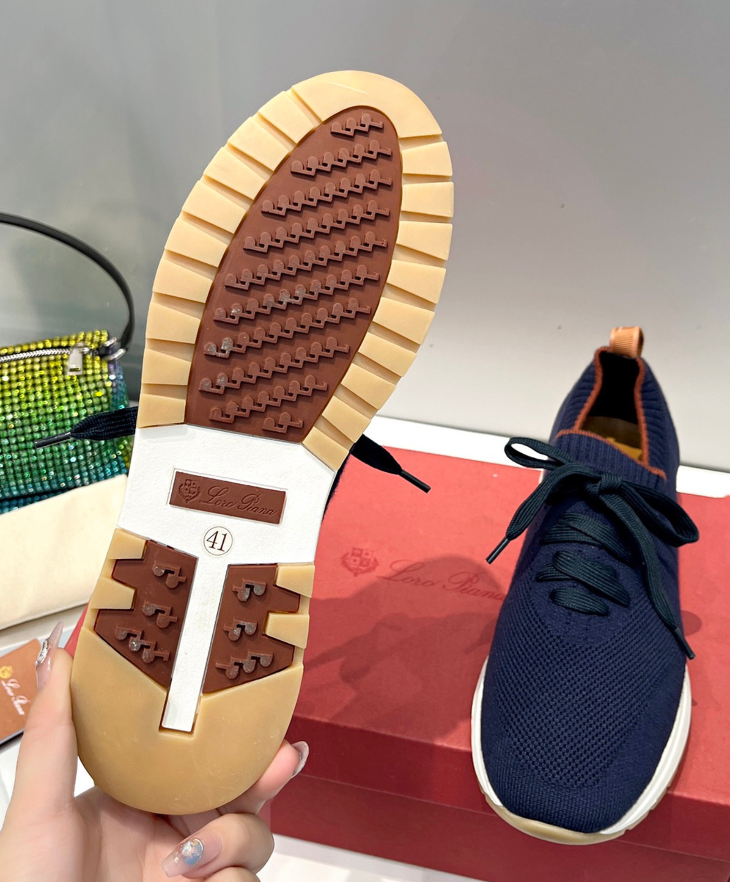 360 LP Flexy Walk Sneaker