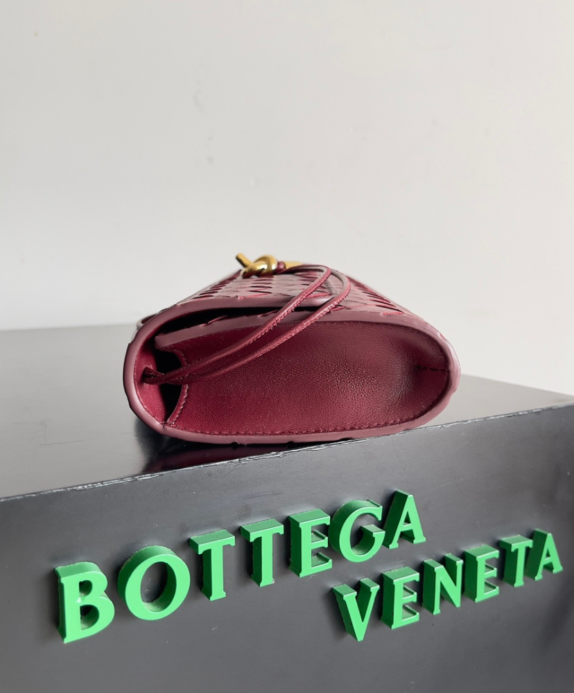 Andiamo Long Small Leather Clutch