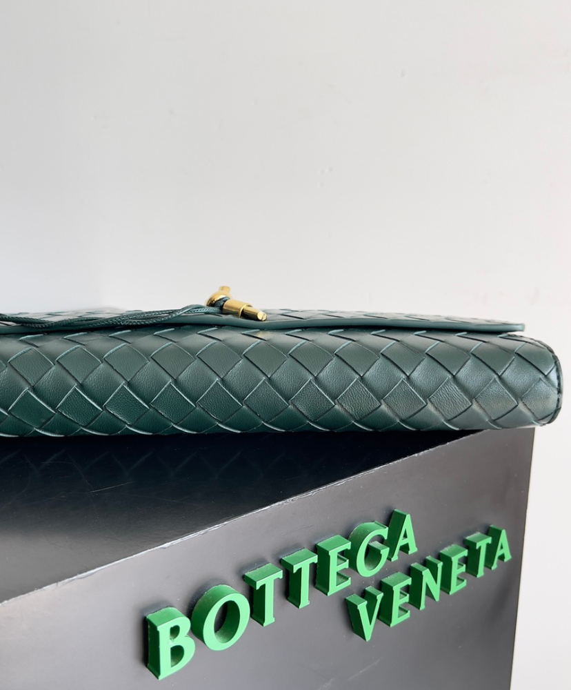 Andiamo Long Small Leather Clutch