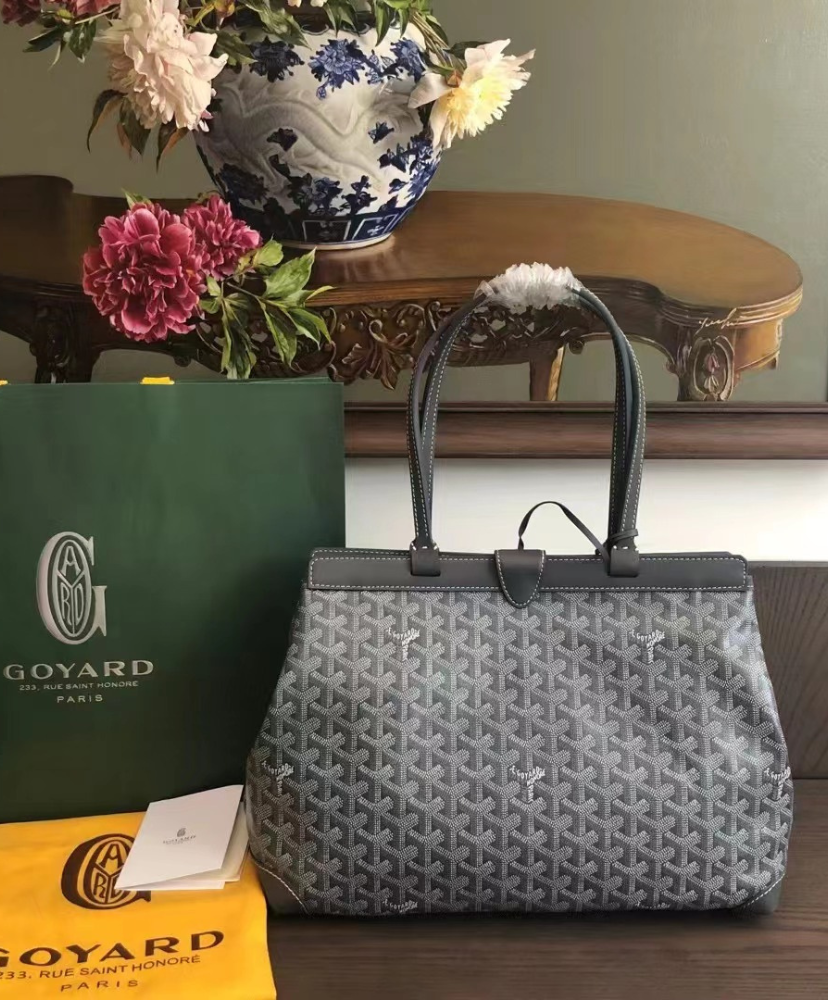 Bellechasse Biaude PM Bag