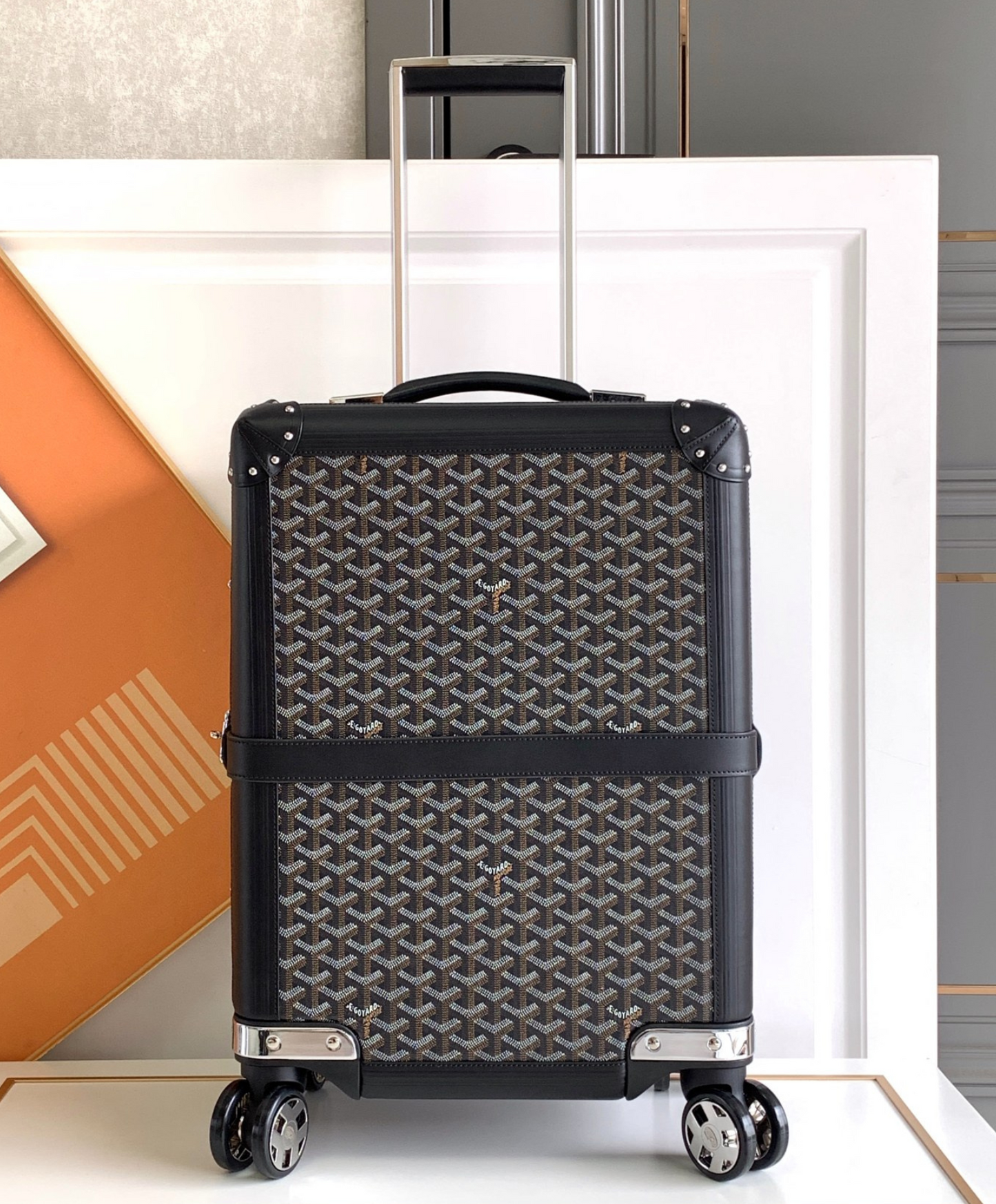 Bourget PM Trolley Case