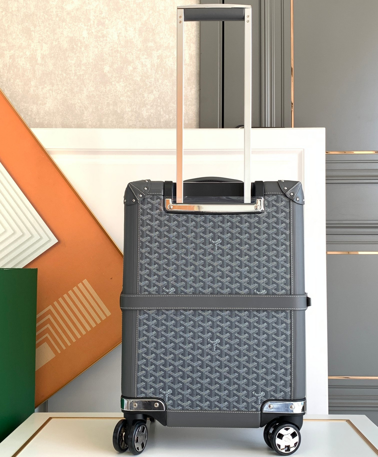 Bourget PM Trolley Case