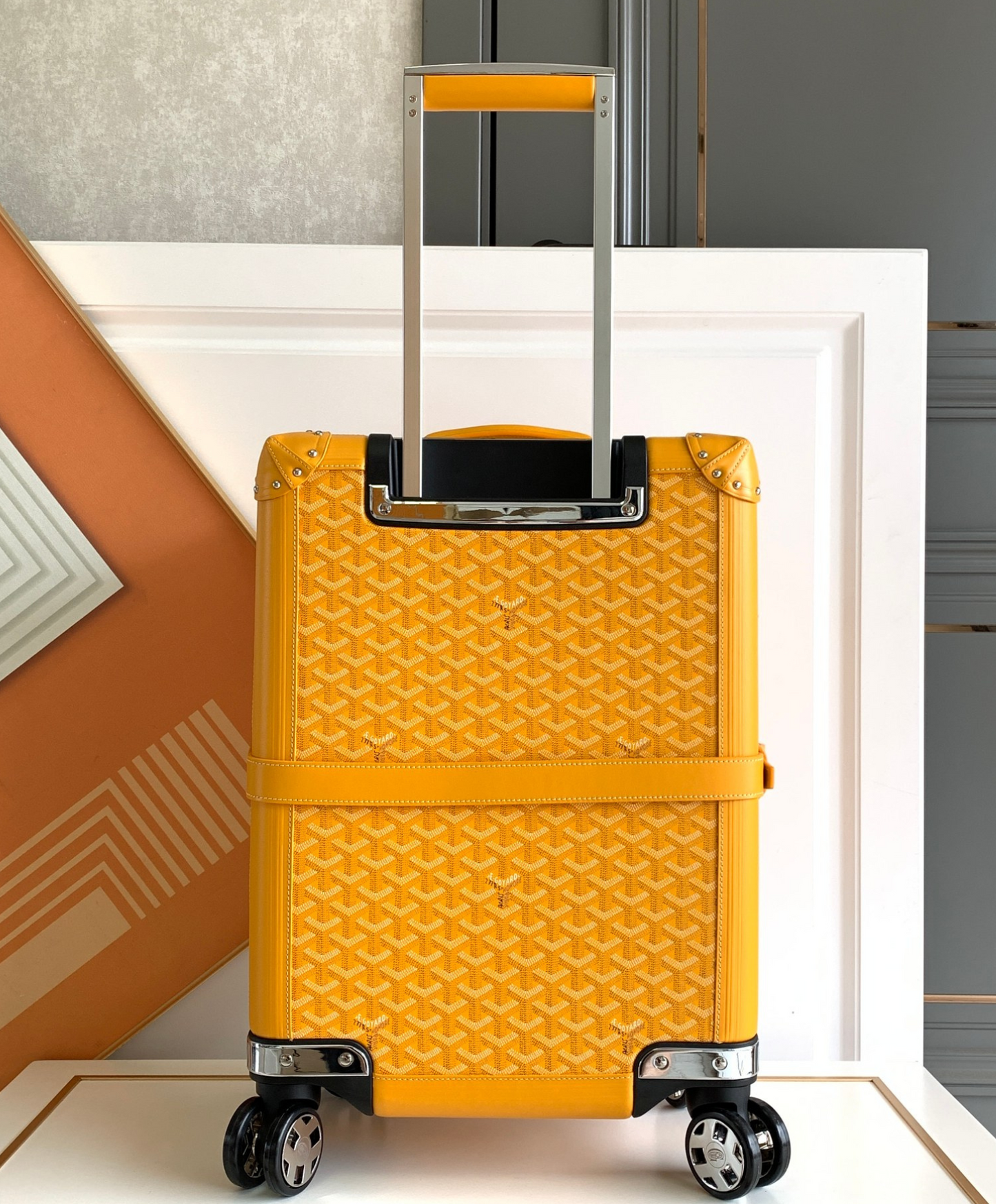 Bourget PM Trolley Case