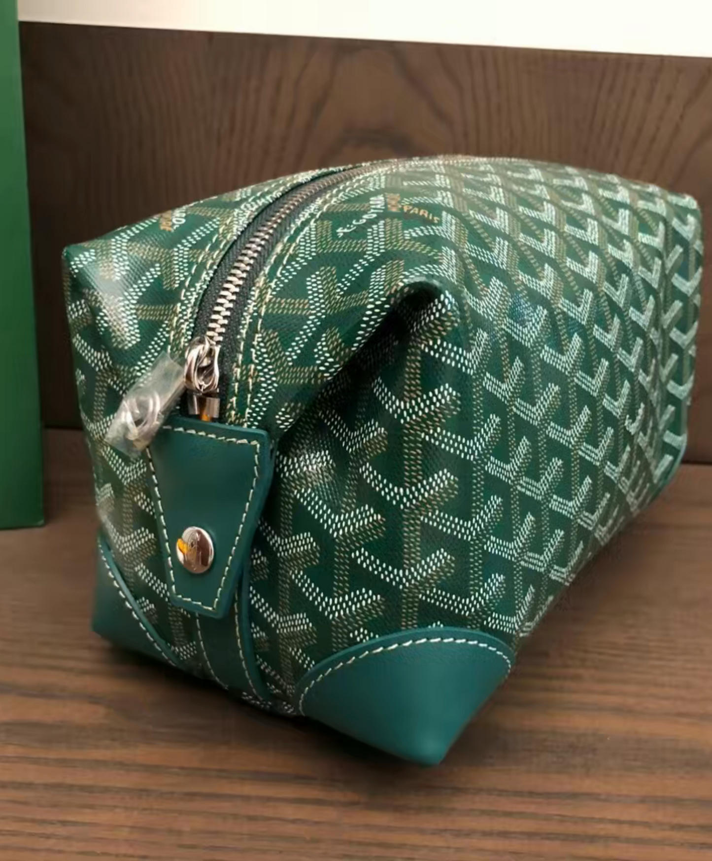 Bowling 25 Toiletry Bag