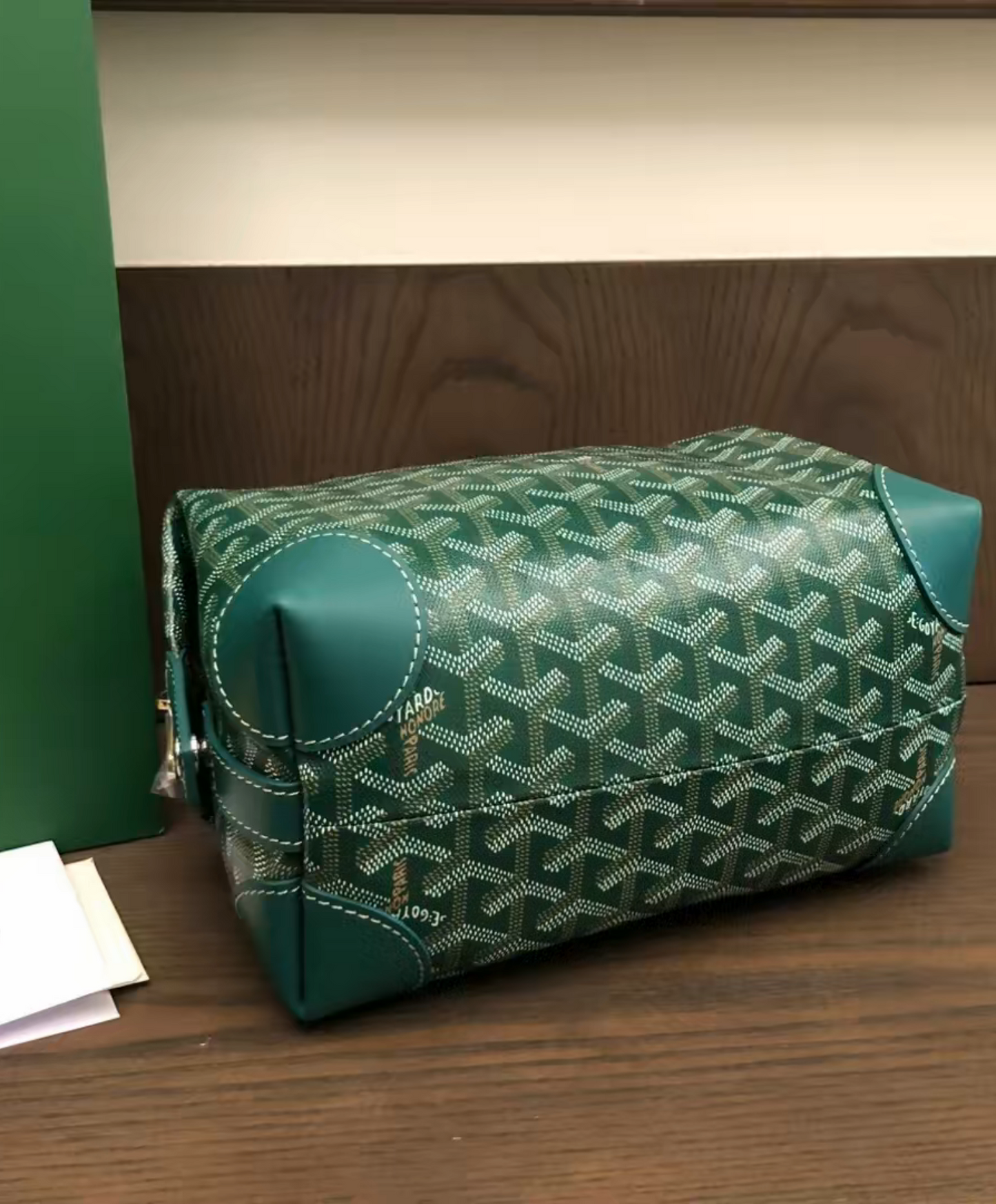 Bowling 25 Toiletry Bag