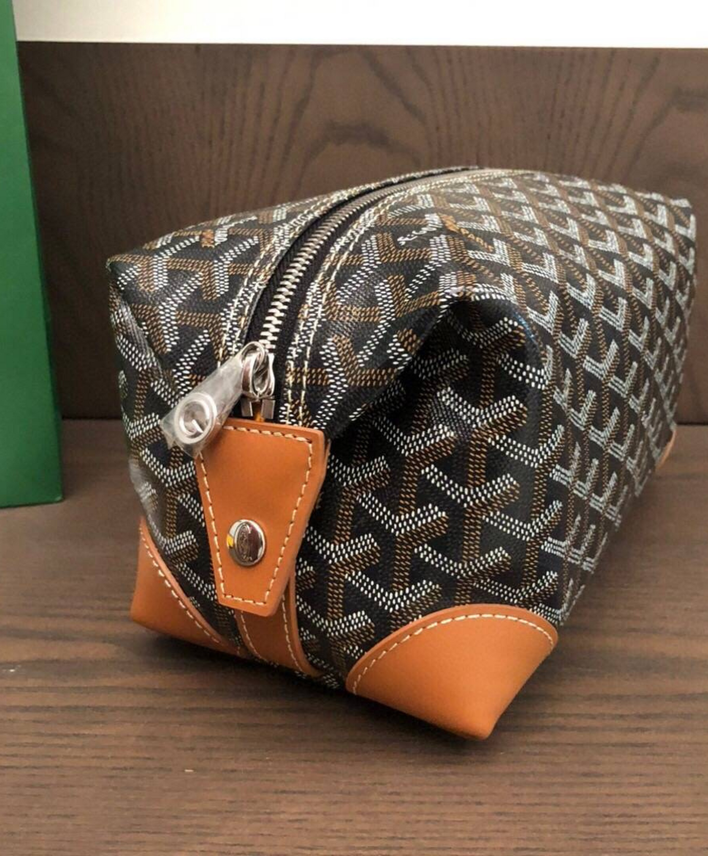 Bowling 25 Toiletry Bag