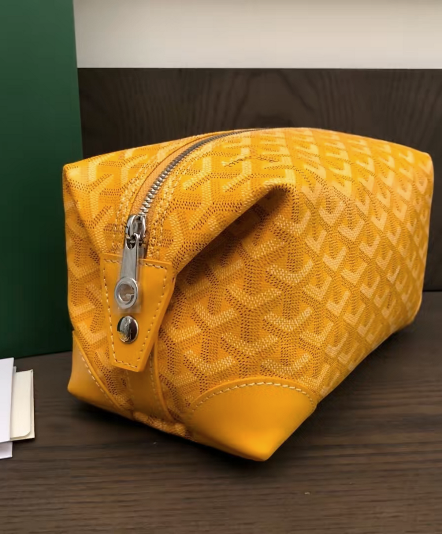 Bowling 25 Toiletry Bag