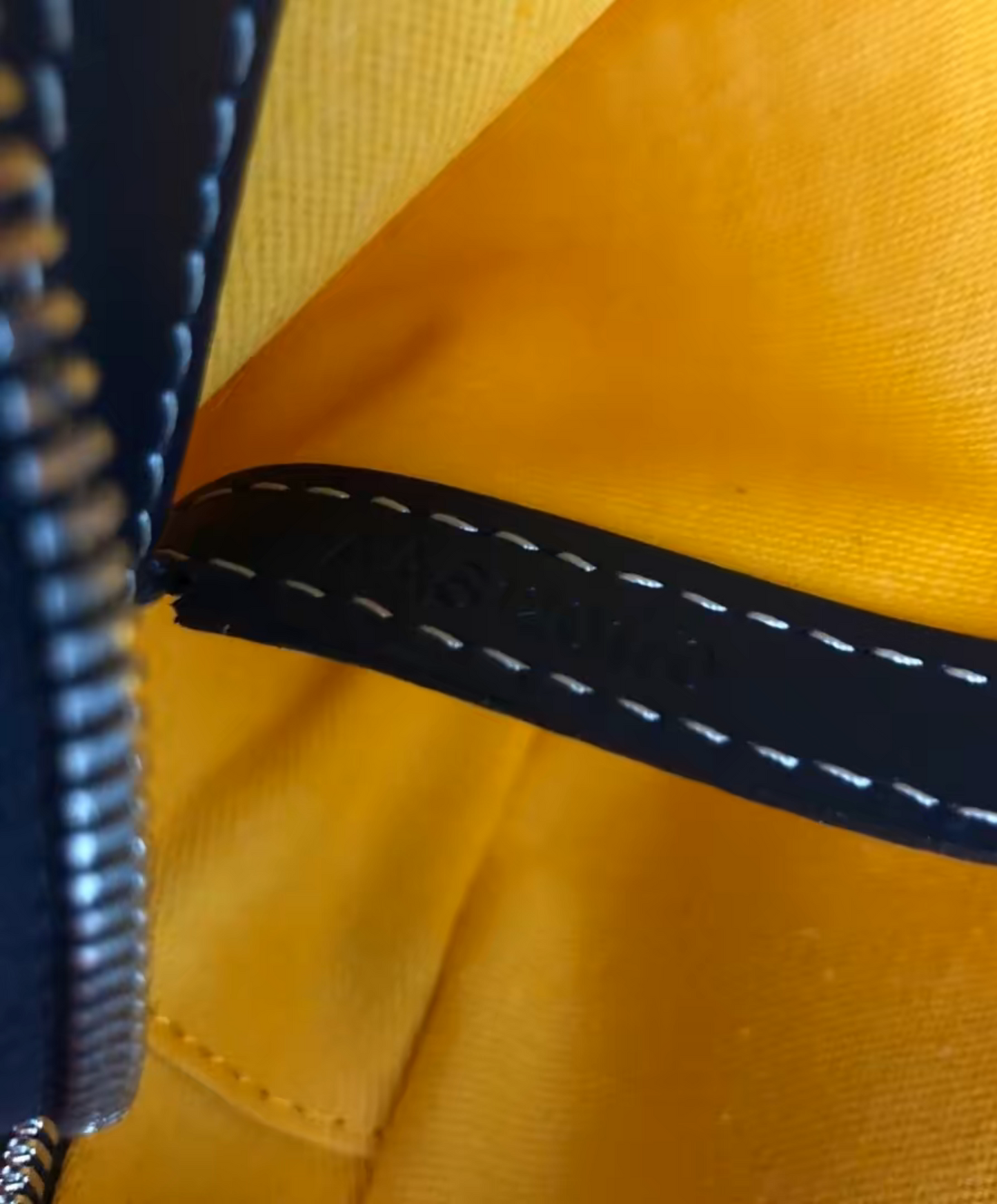 Cap-Vert PM Bag