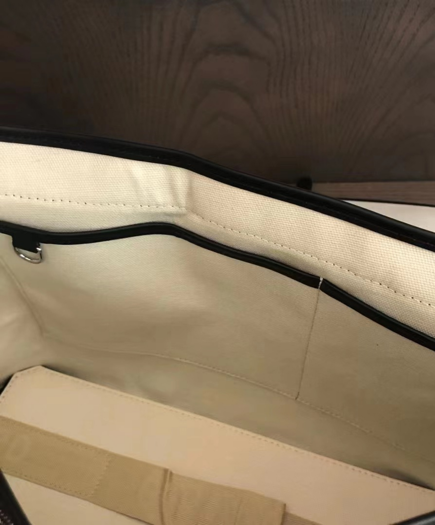 Capetien MM Messenger Bag
