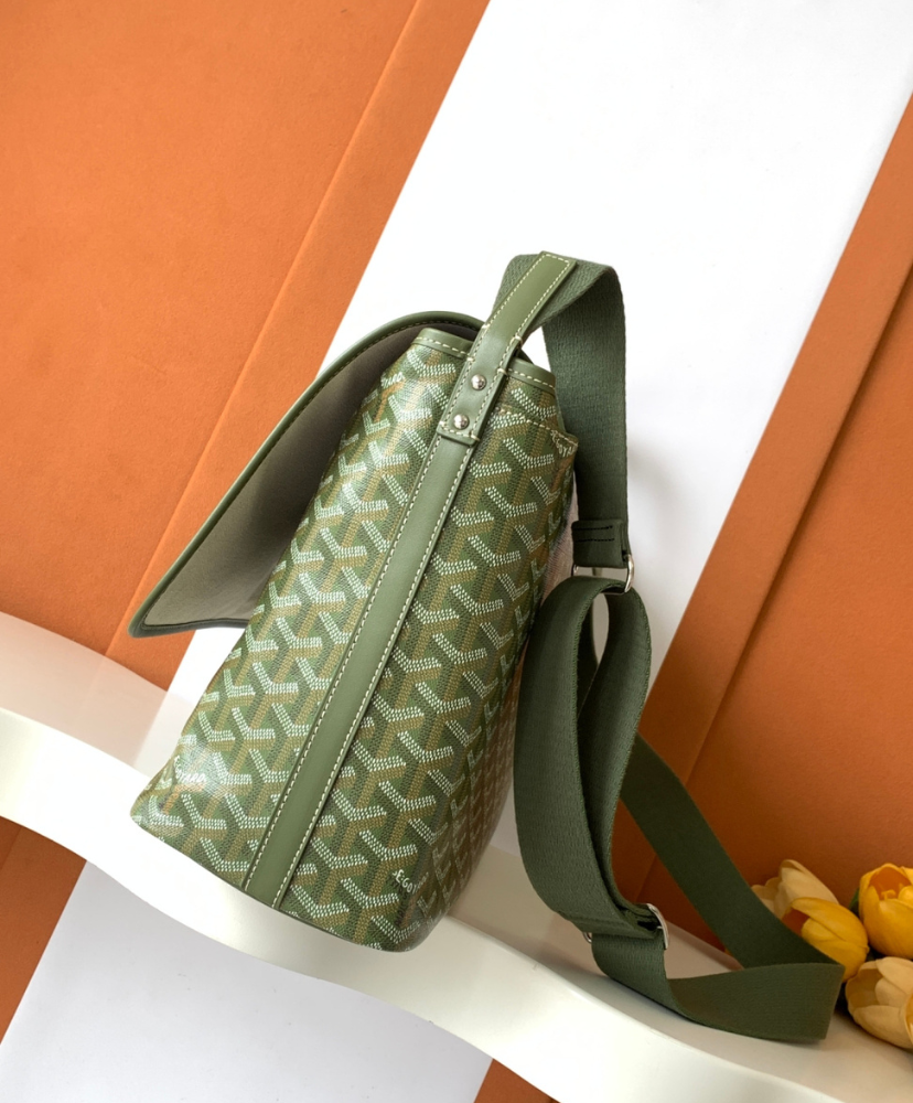 Capetien MM Messenger Bag