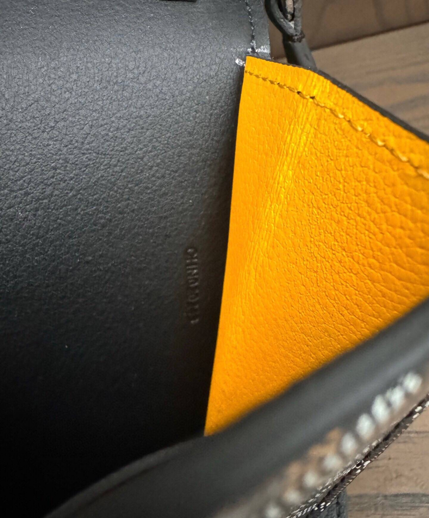 Chypre Wallet-Pouch