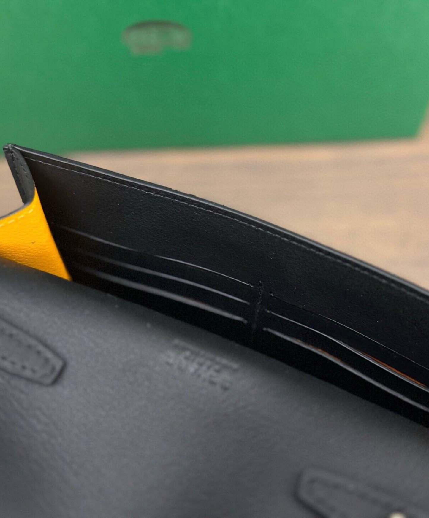 Chypre Wallet-Pouch