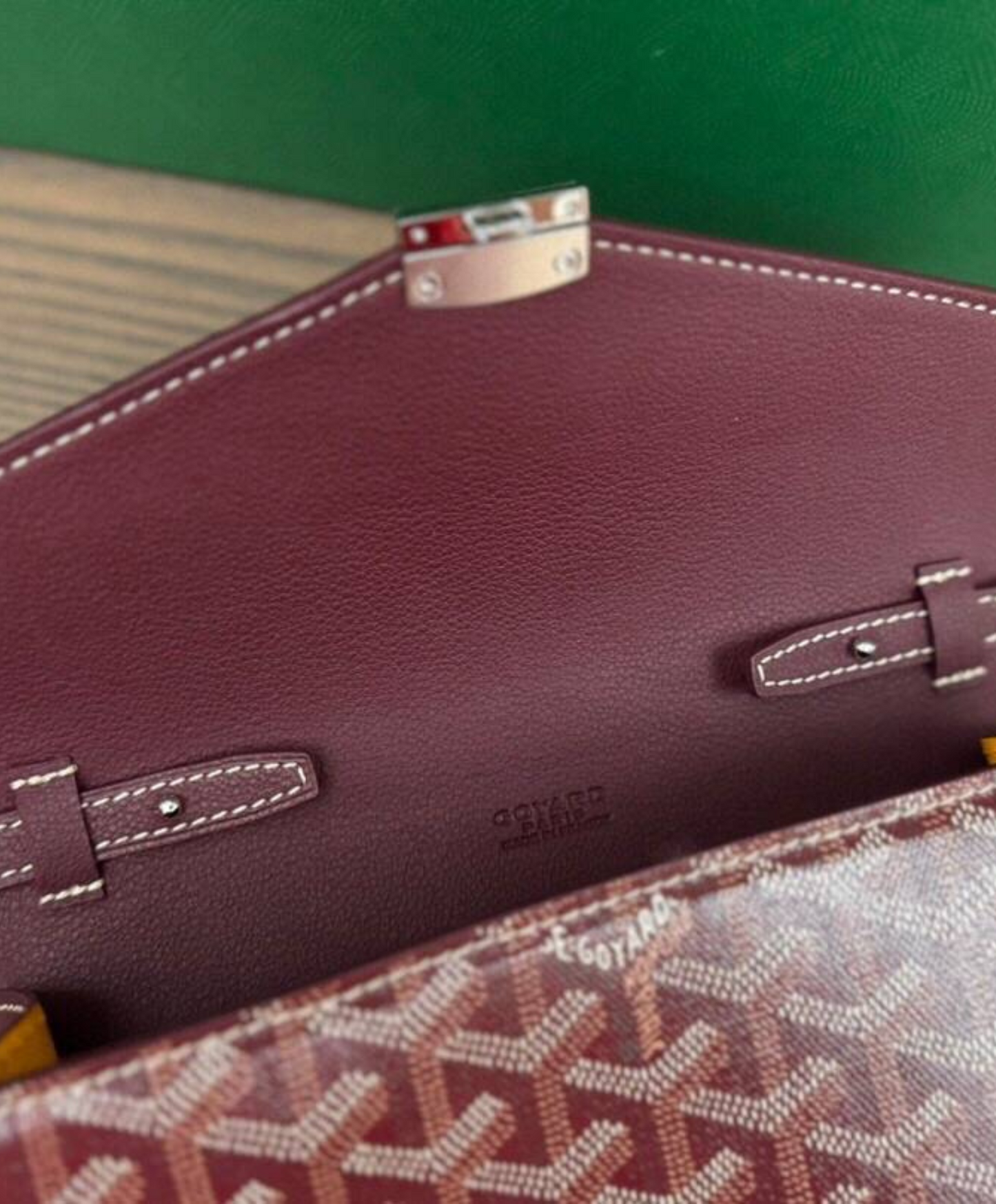 Chypre Wallet-Pouch