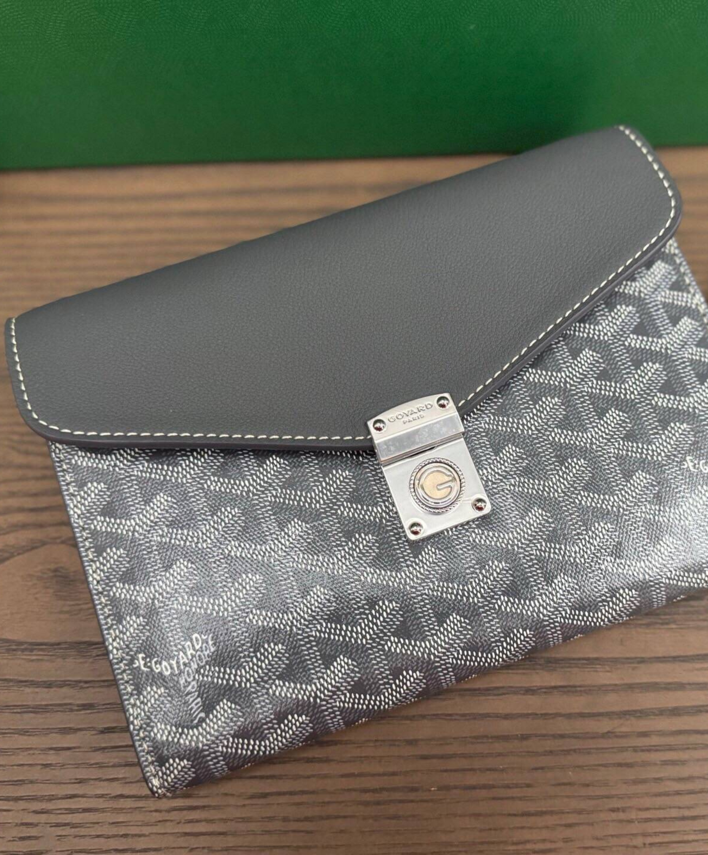 Chypre Wallet-Pouch