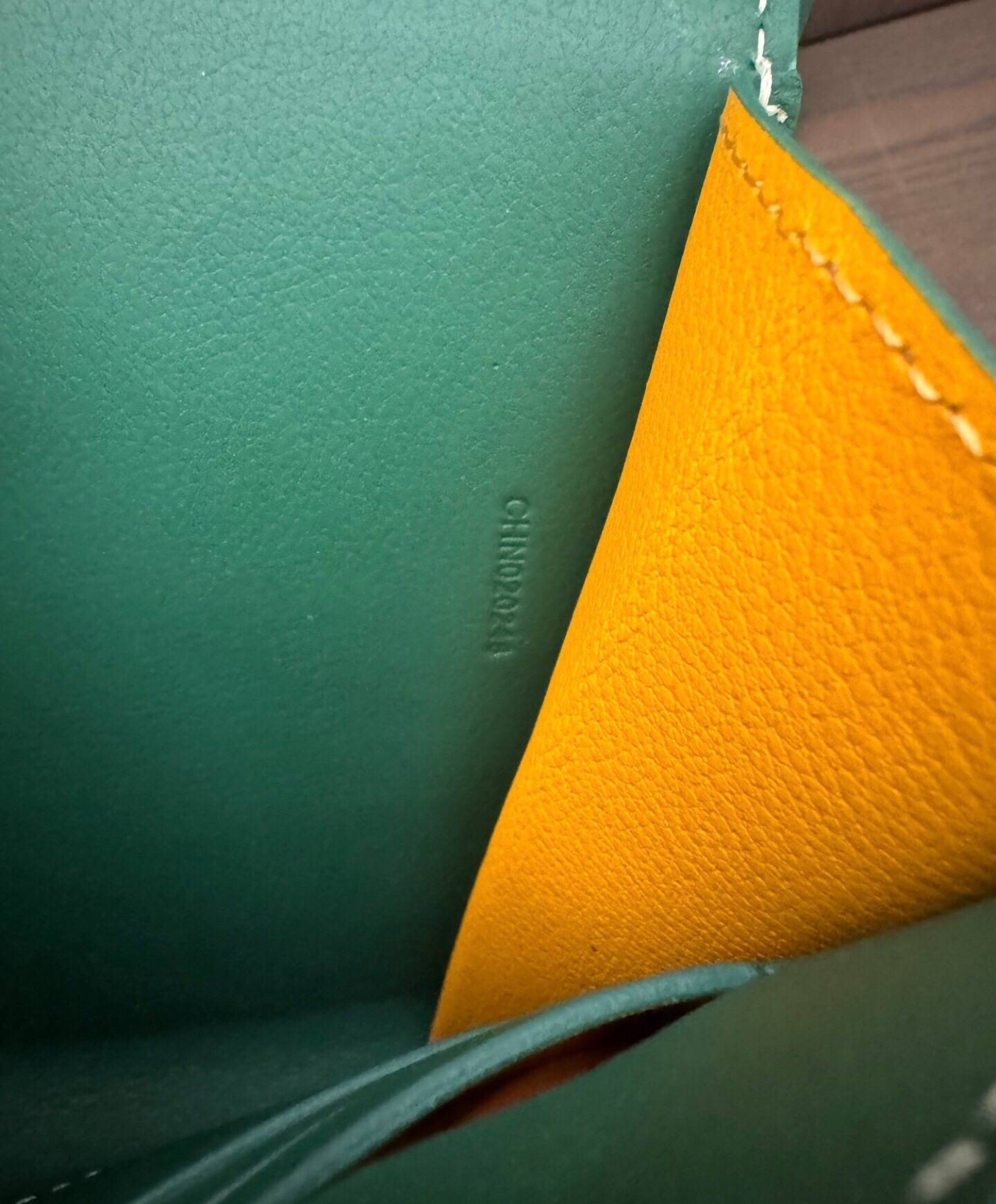 Chypre Wallet-Pouch