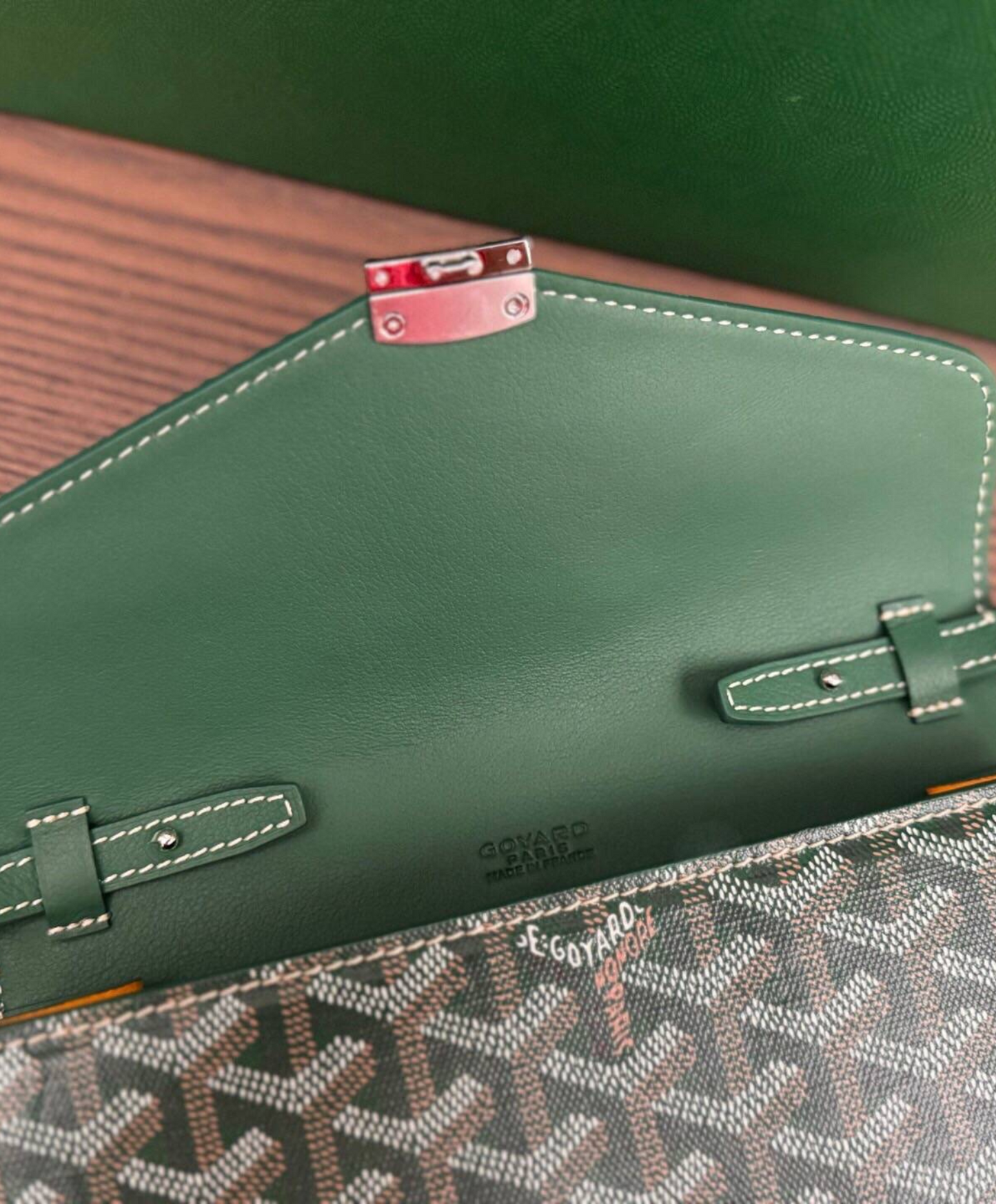 Chypre Wallet-Pouch