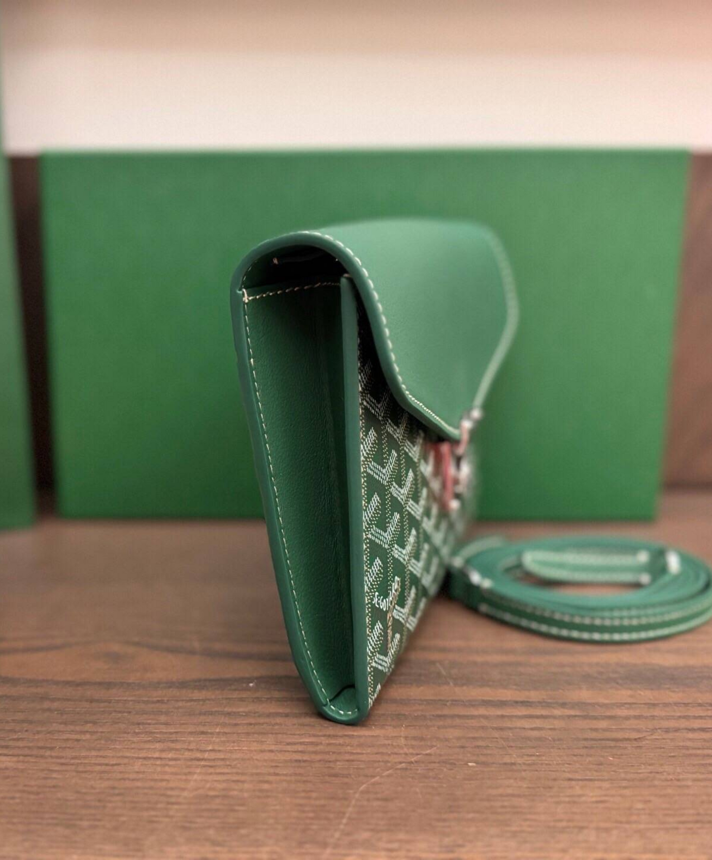 Chypre Wallet-Pouch