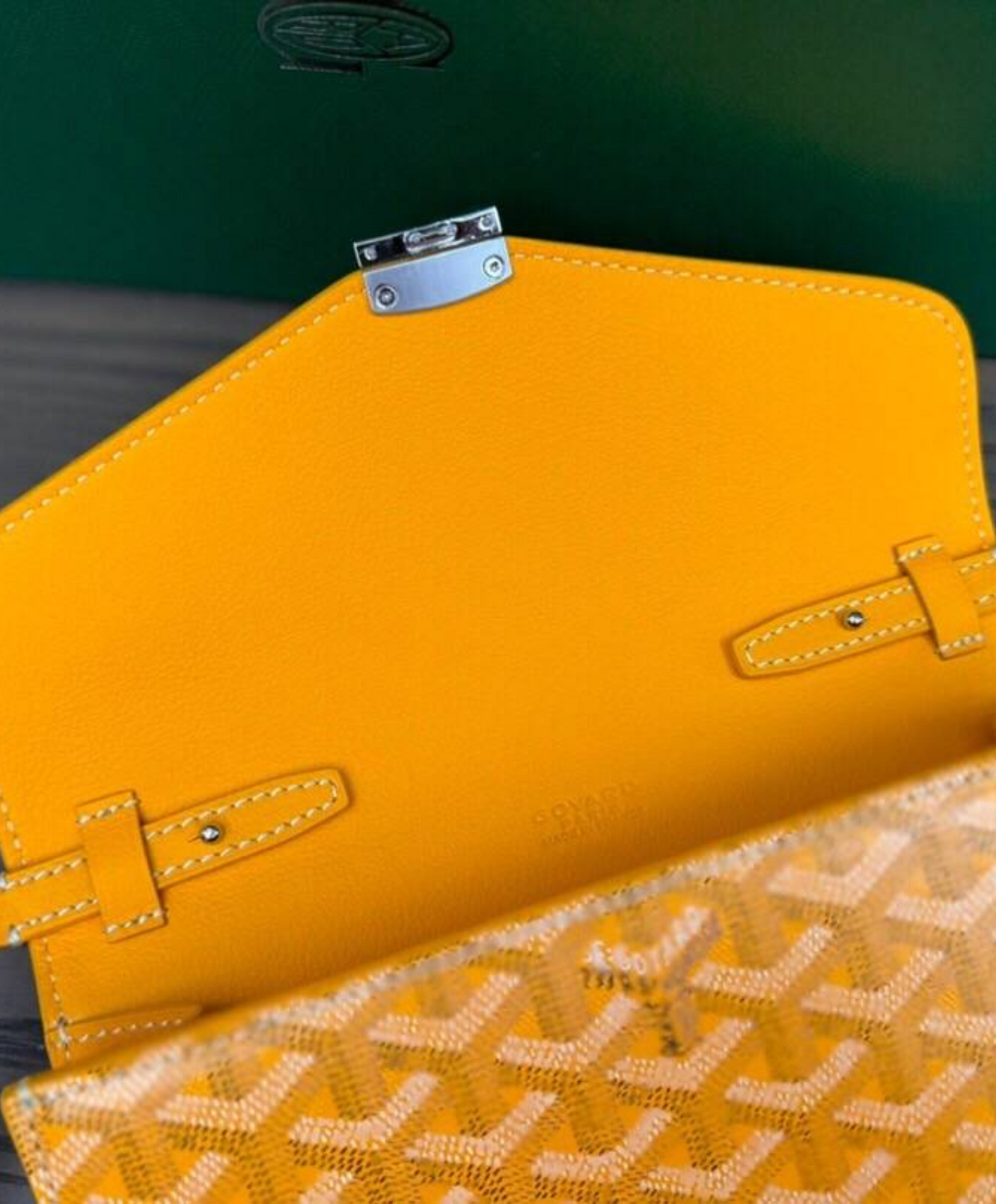 Chypre Wallet-Pouch