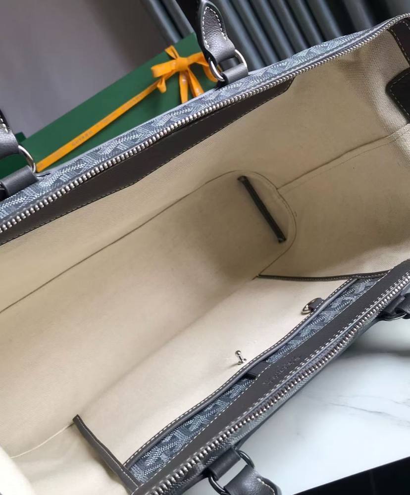 Cisalpin Document Case