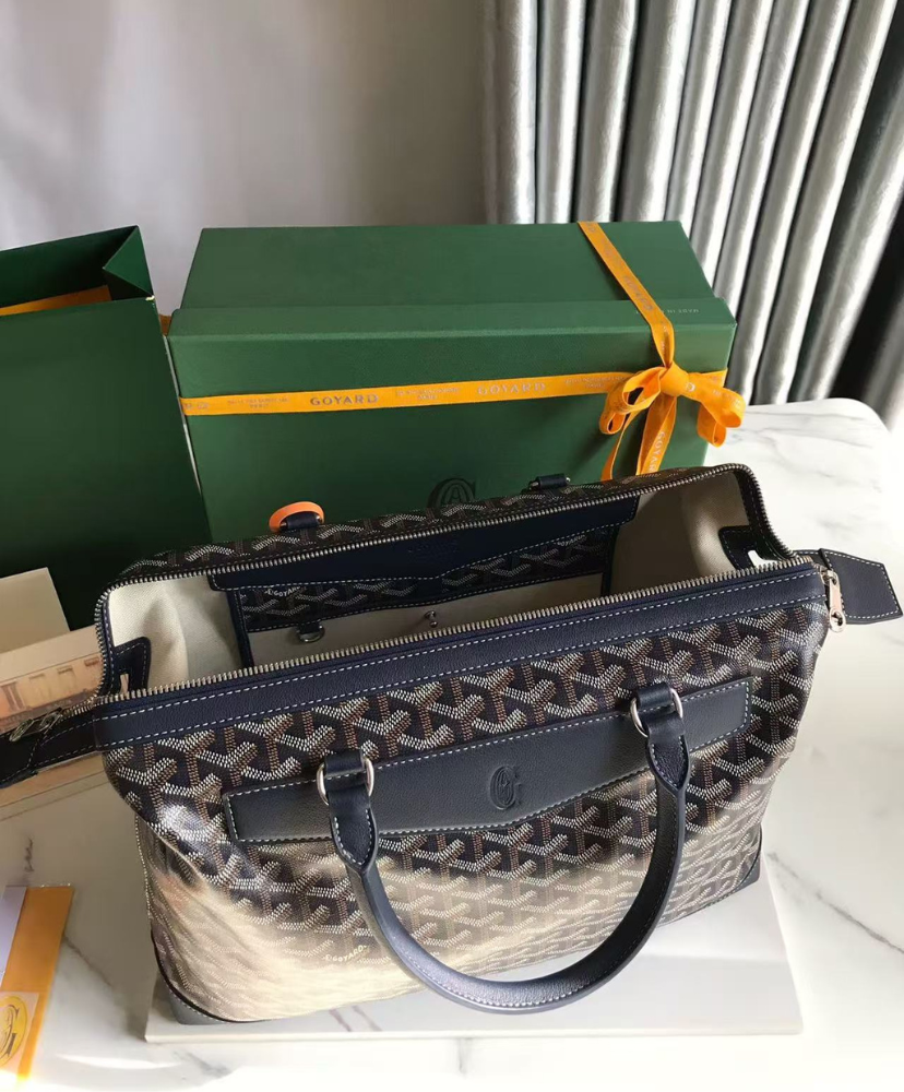 Cisalpin Document Case