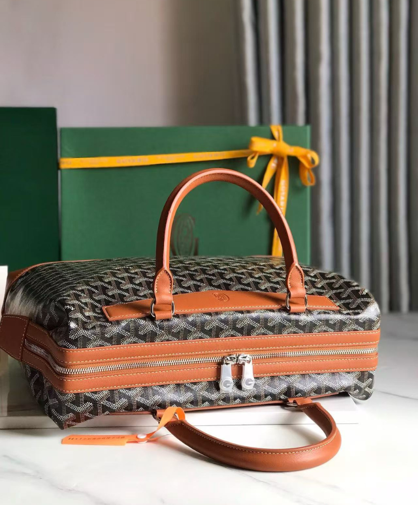 Cisalpin Document Case