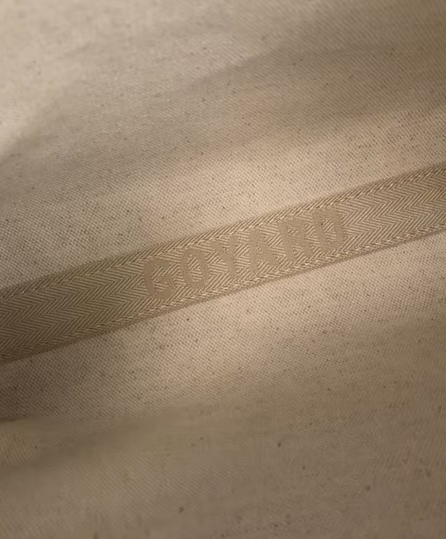Conti Pouch