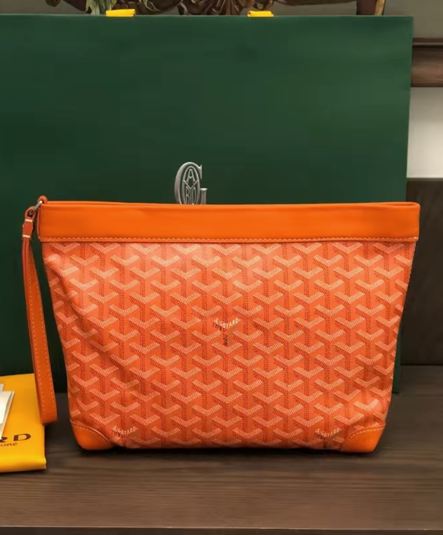 Conti Pouch
