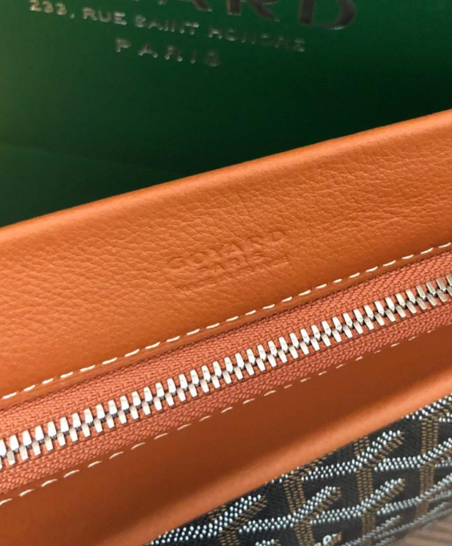 Conti Pouch