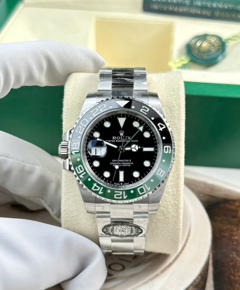 GMT-Master II