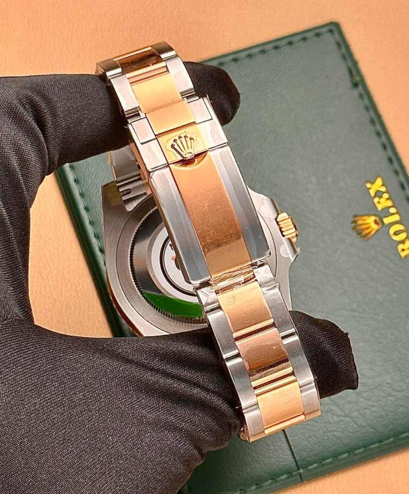 GMT-Master II
