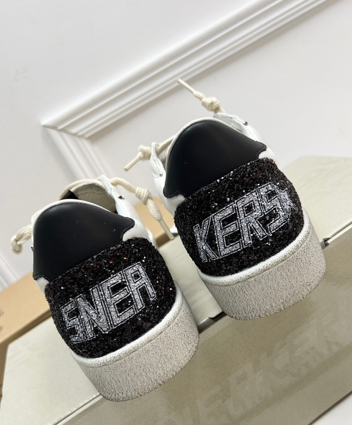 Golden Goose Ball Star Black Glitter Star