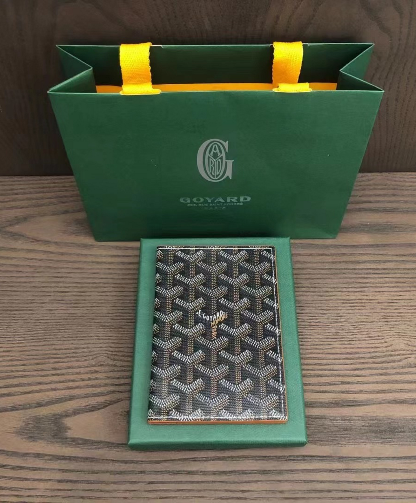 Grenelle Passport Cover