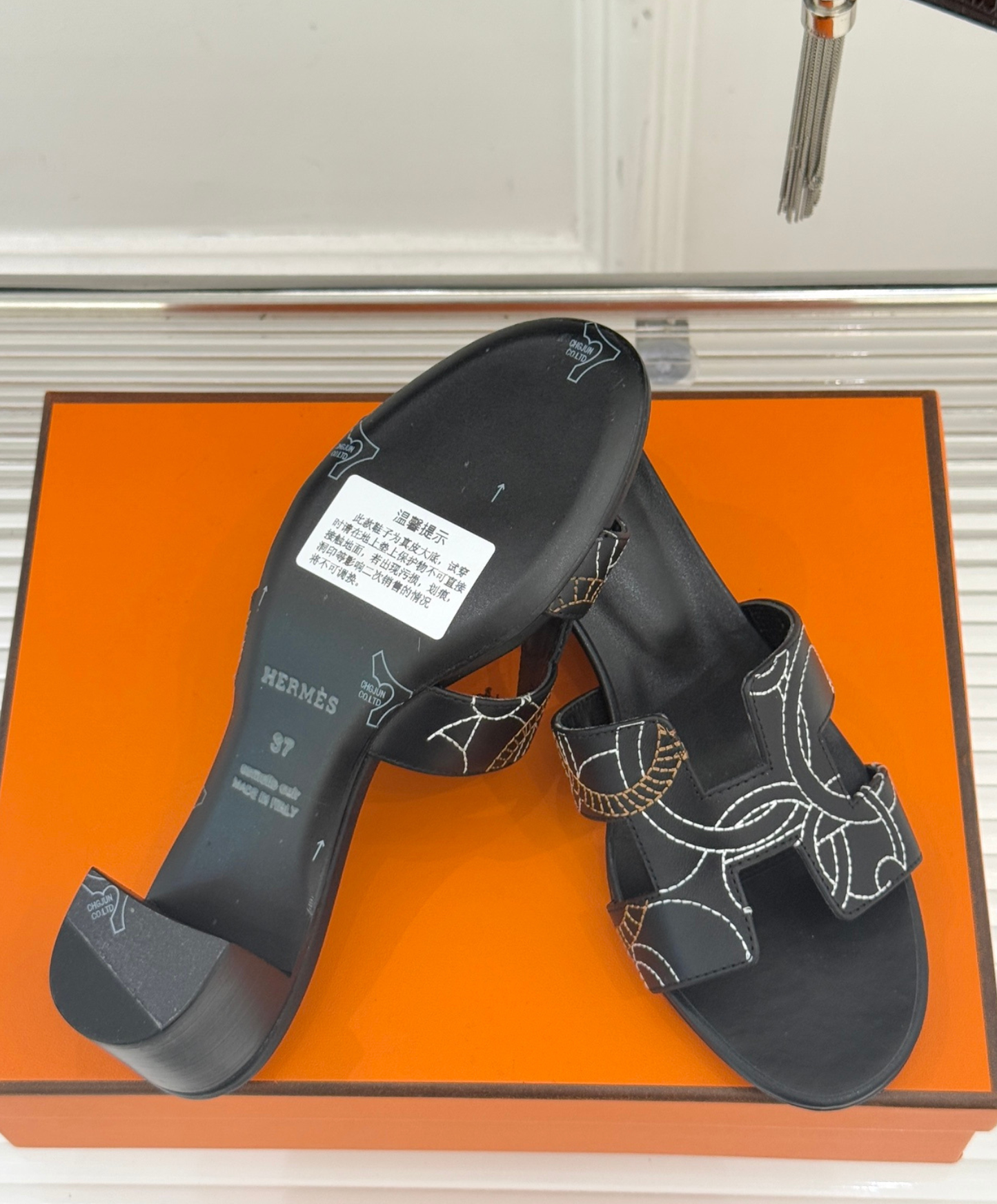 Oasis Sandal