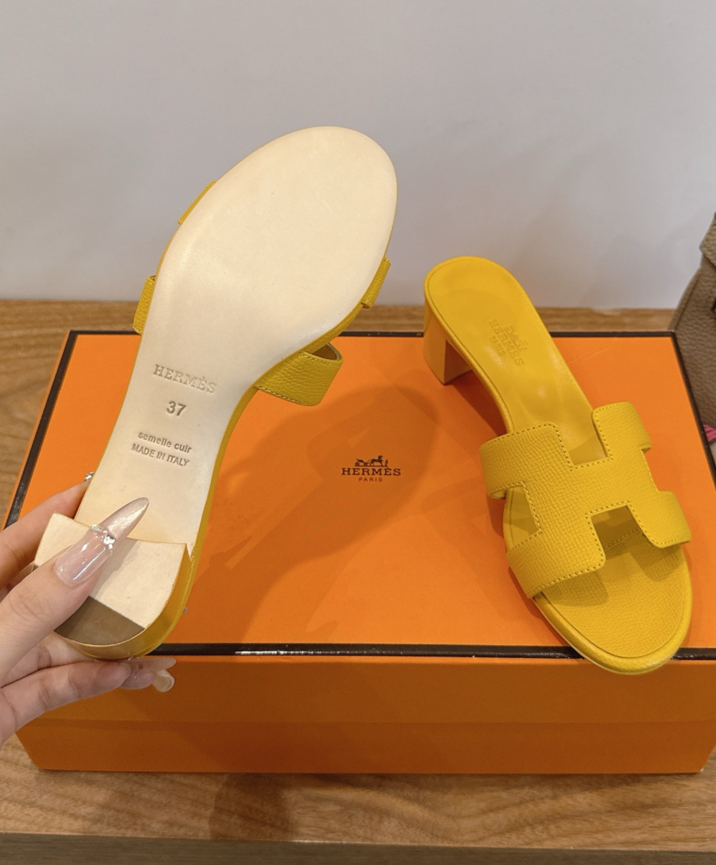 Oasis Sandal