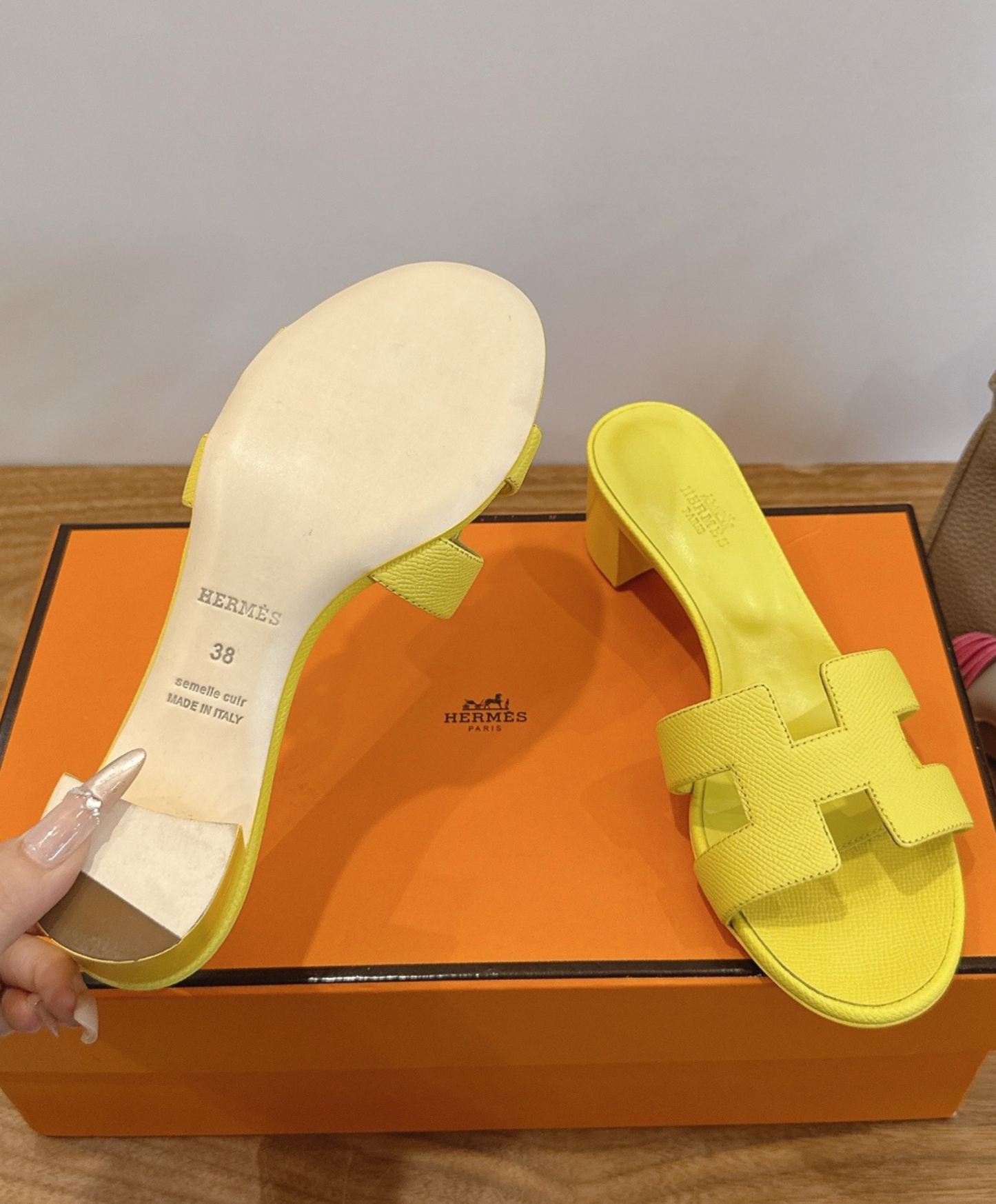 Oasis Sandal
