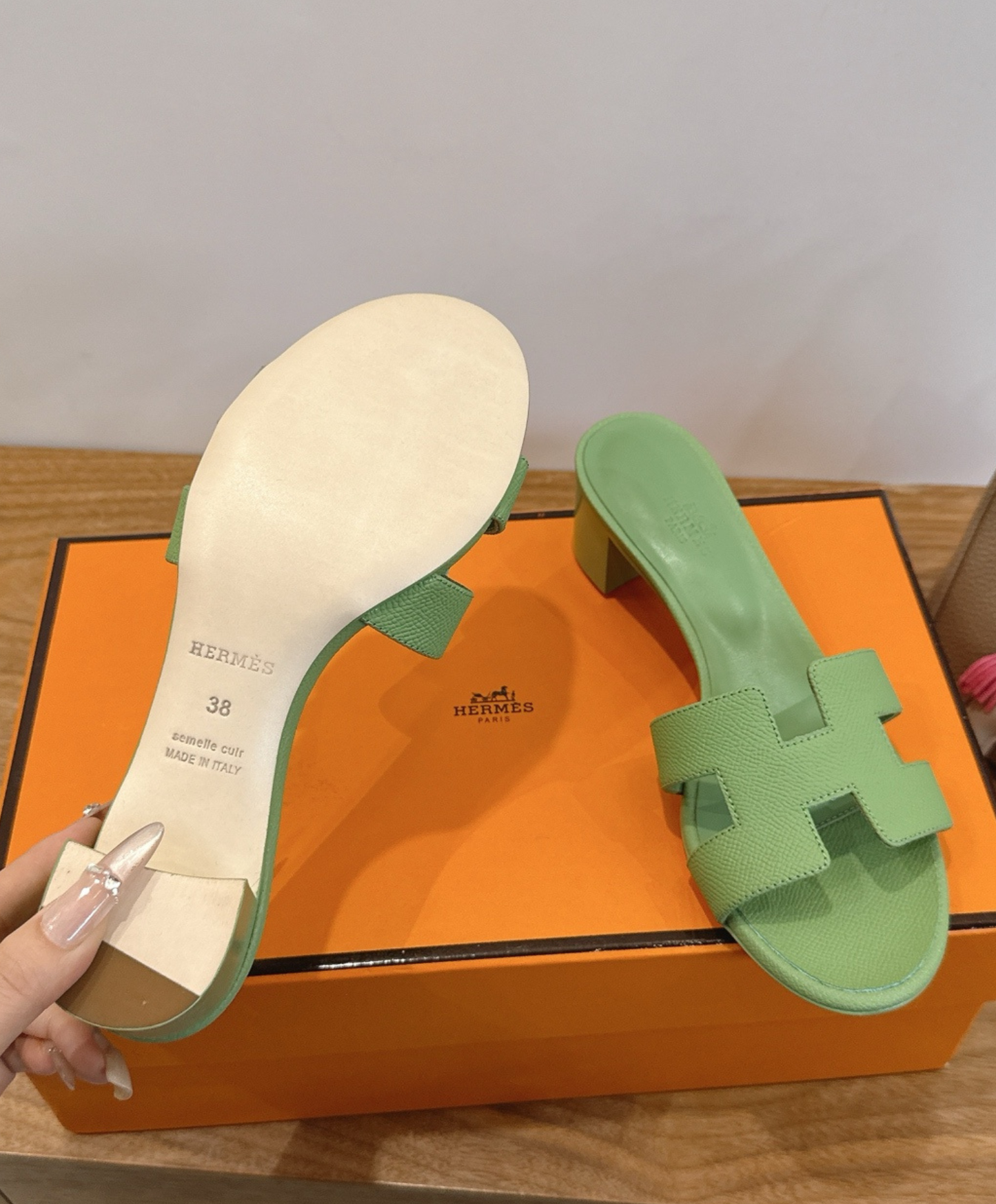Oasis Sandal