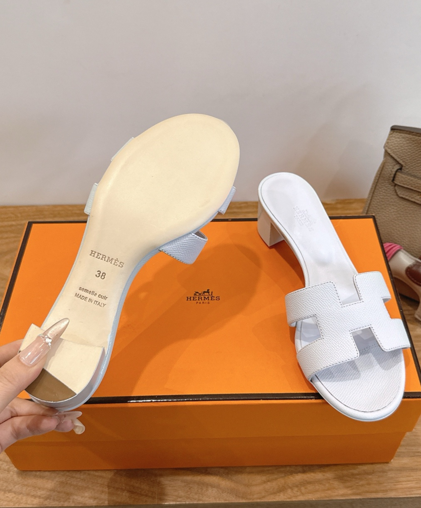 Oasis Sandal