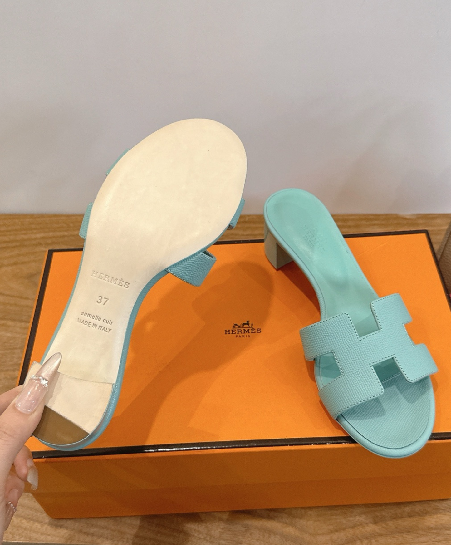 Oasis Sandal