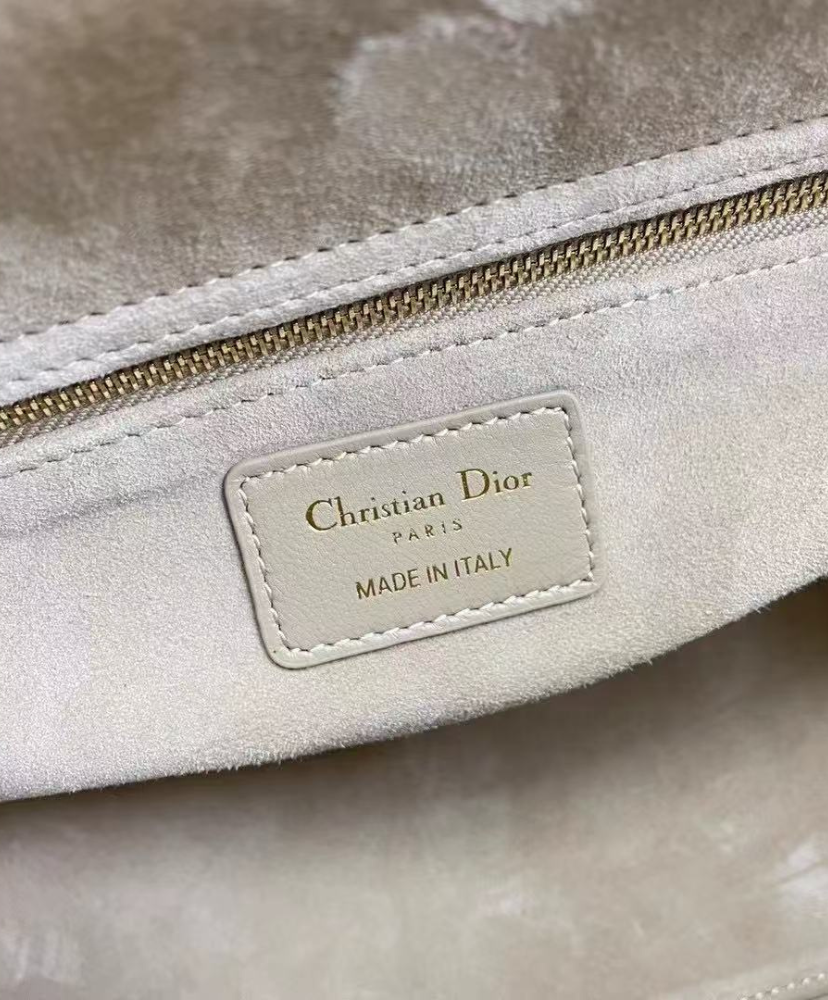 Medium Lady Dior Bag