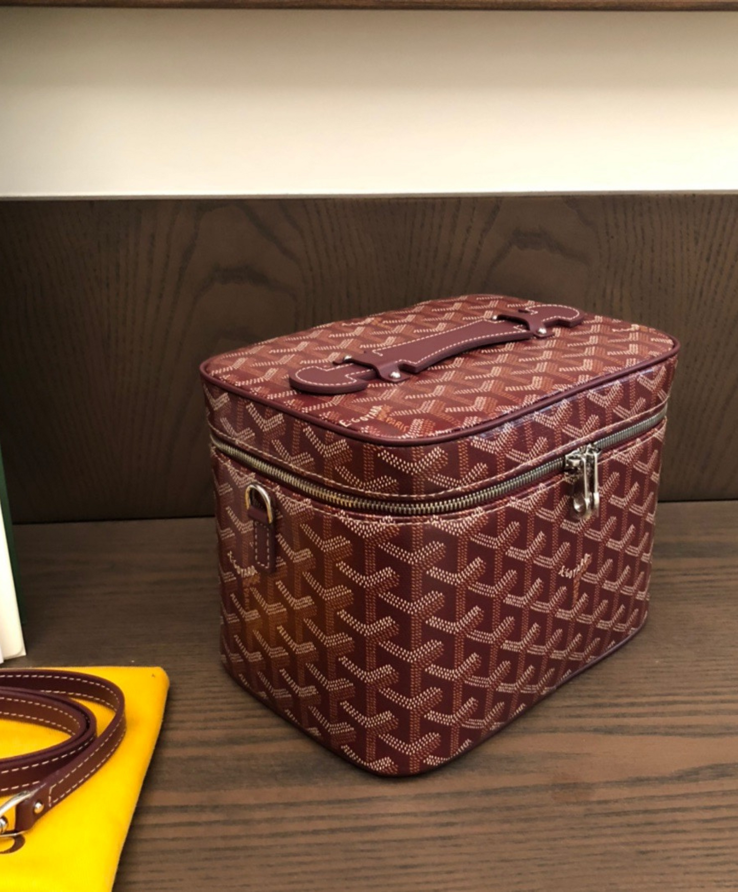 Muse Vanity Case