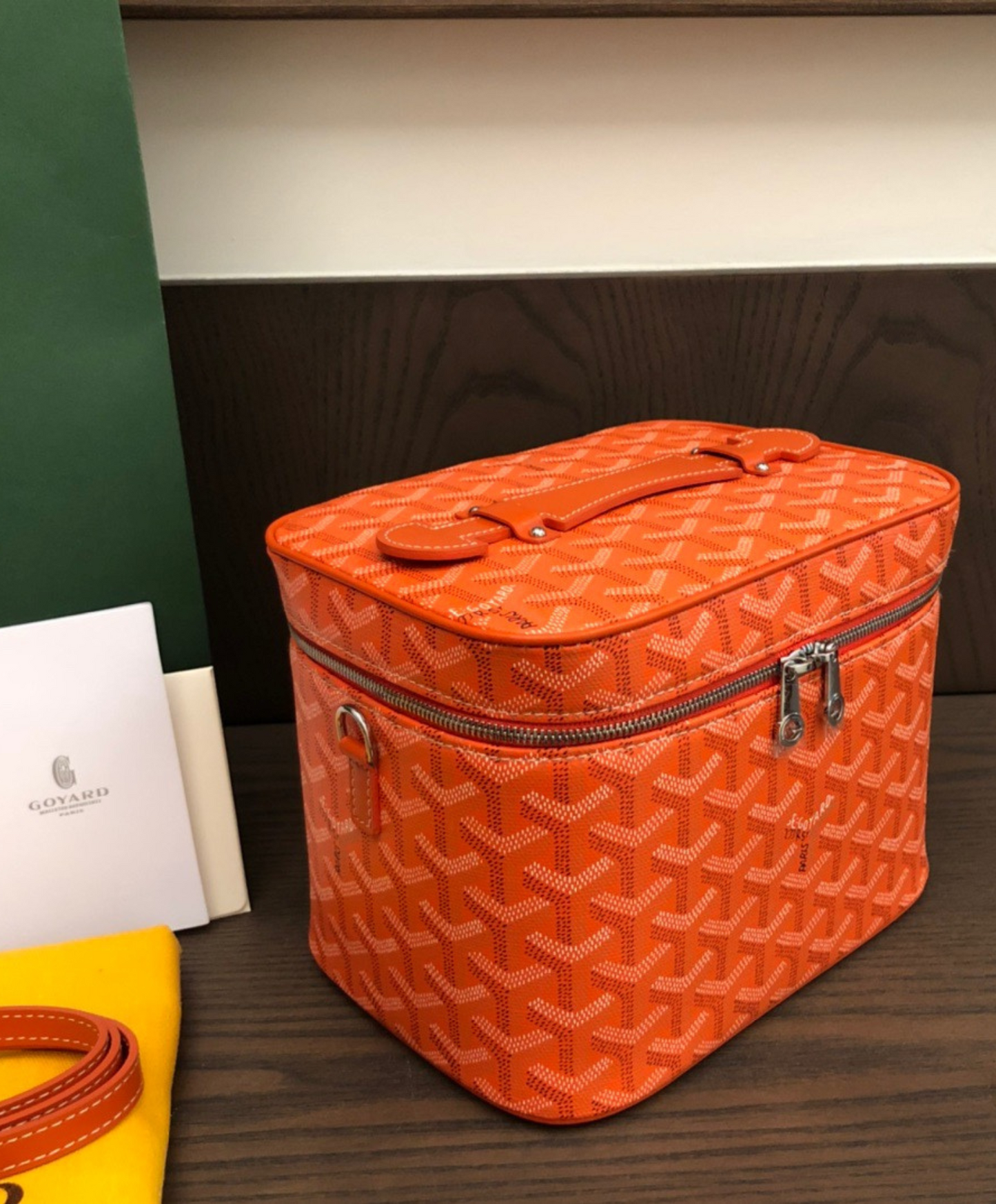 Muse Vanity Case