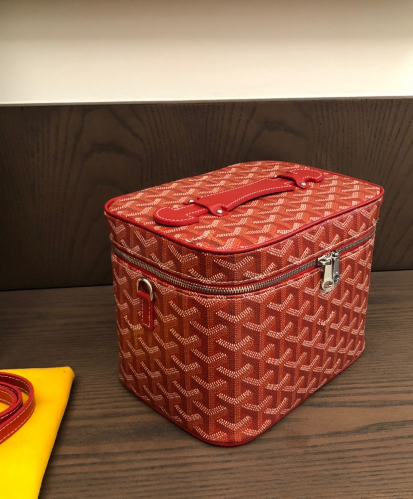 Muse Vanity Case