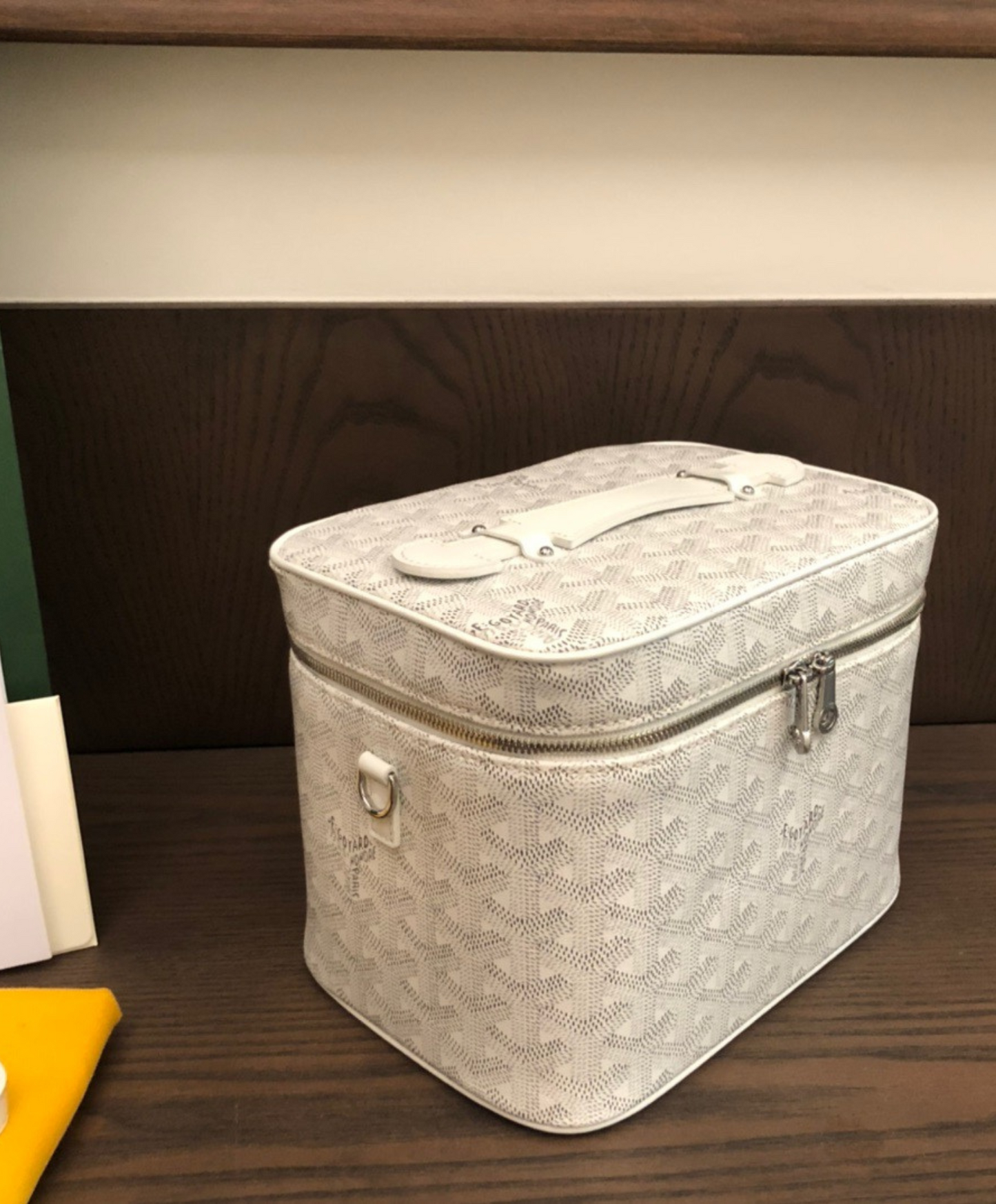 Muse Vanity Case