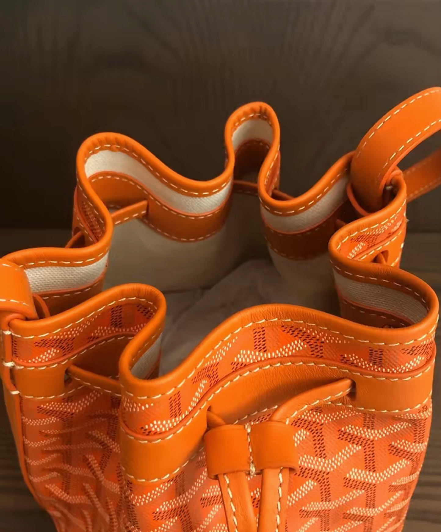 Petit Flot Bucket Bag