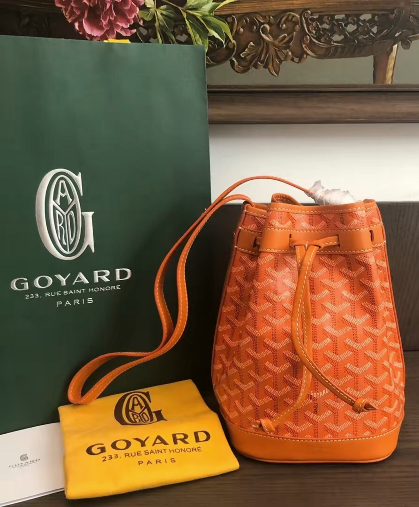Petit Flot Bucket Bag