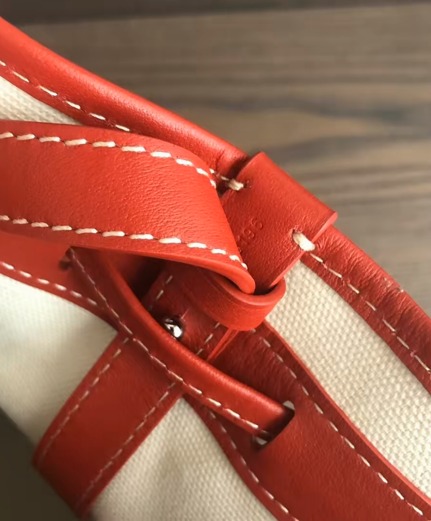 Petit Flot Bucket Bag