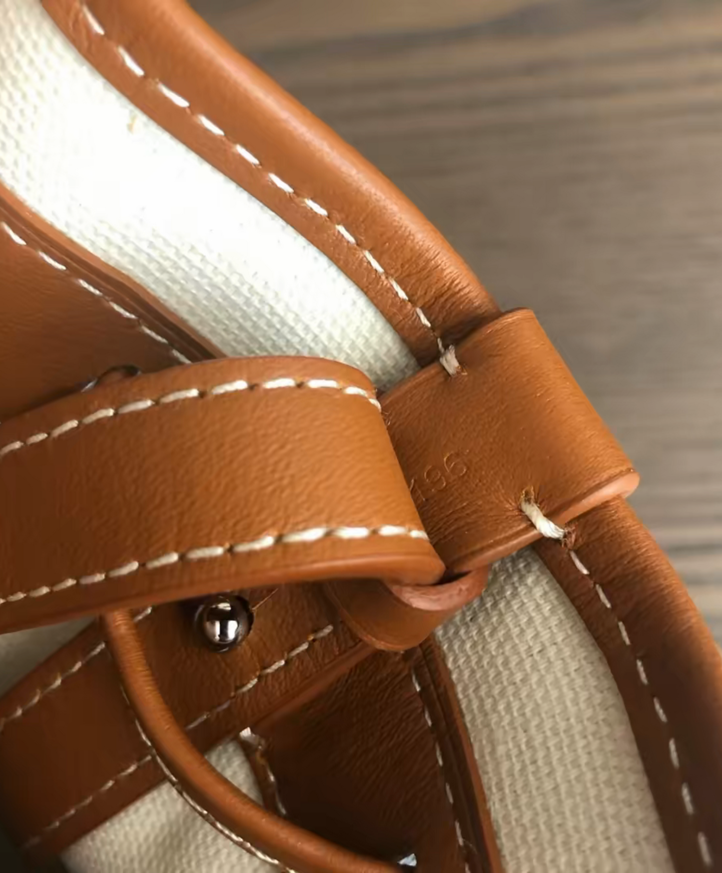 Petit Flot Bucket Bag