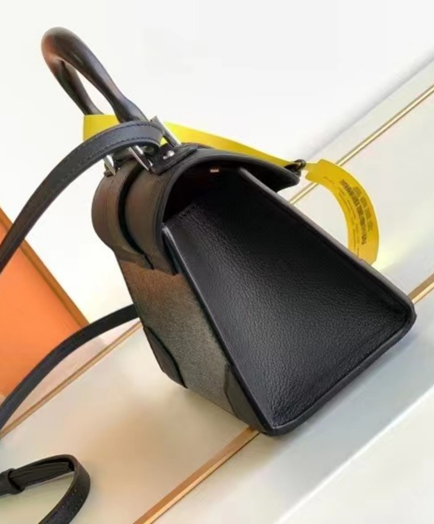 Saigon Structure Nano Bag