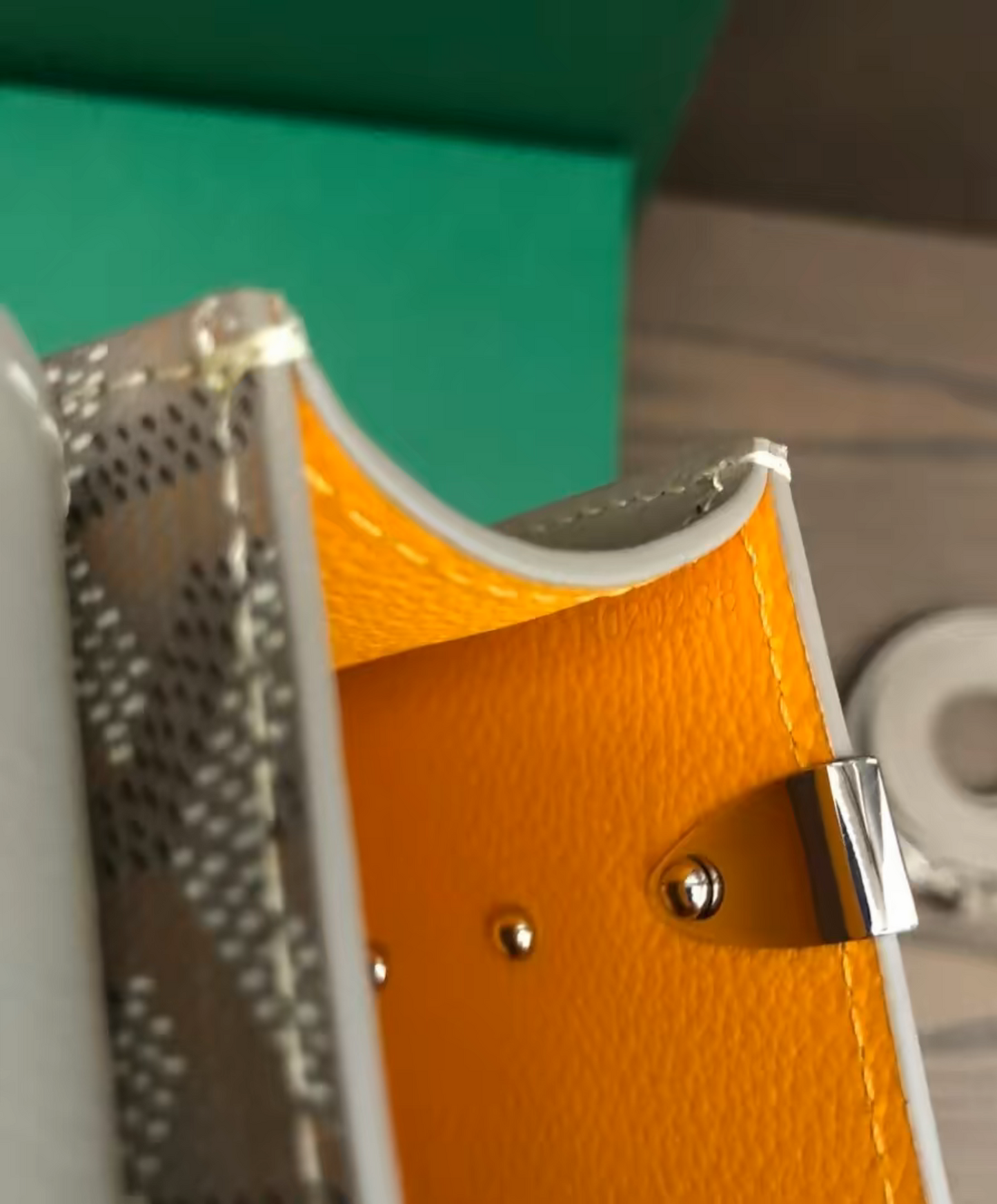 Saigon Structure Nano Bag