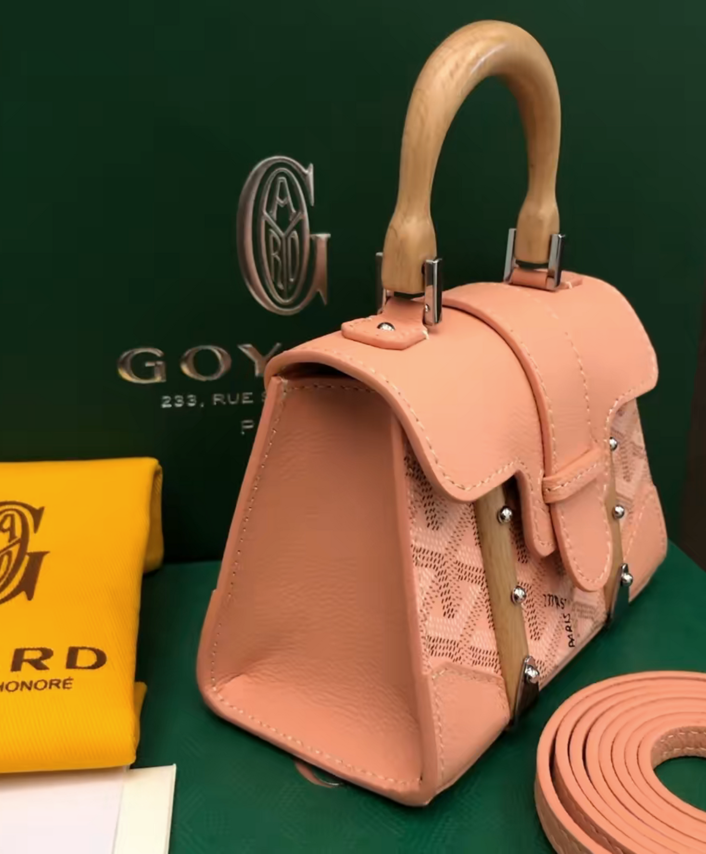 Saigon Structure Nano Bag